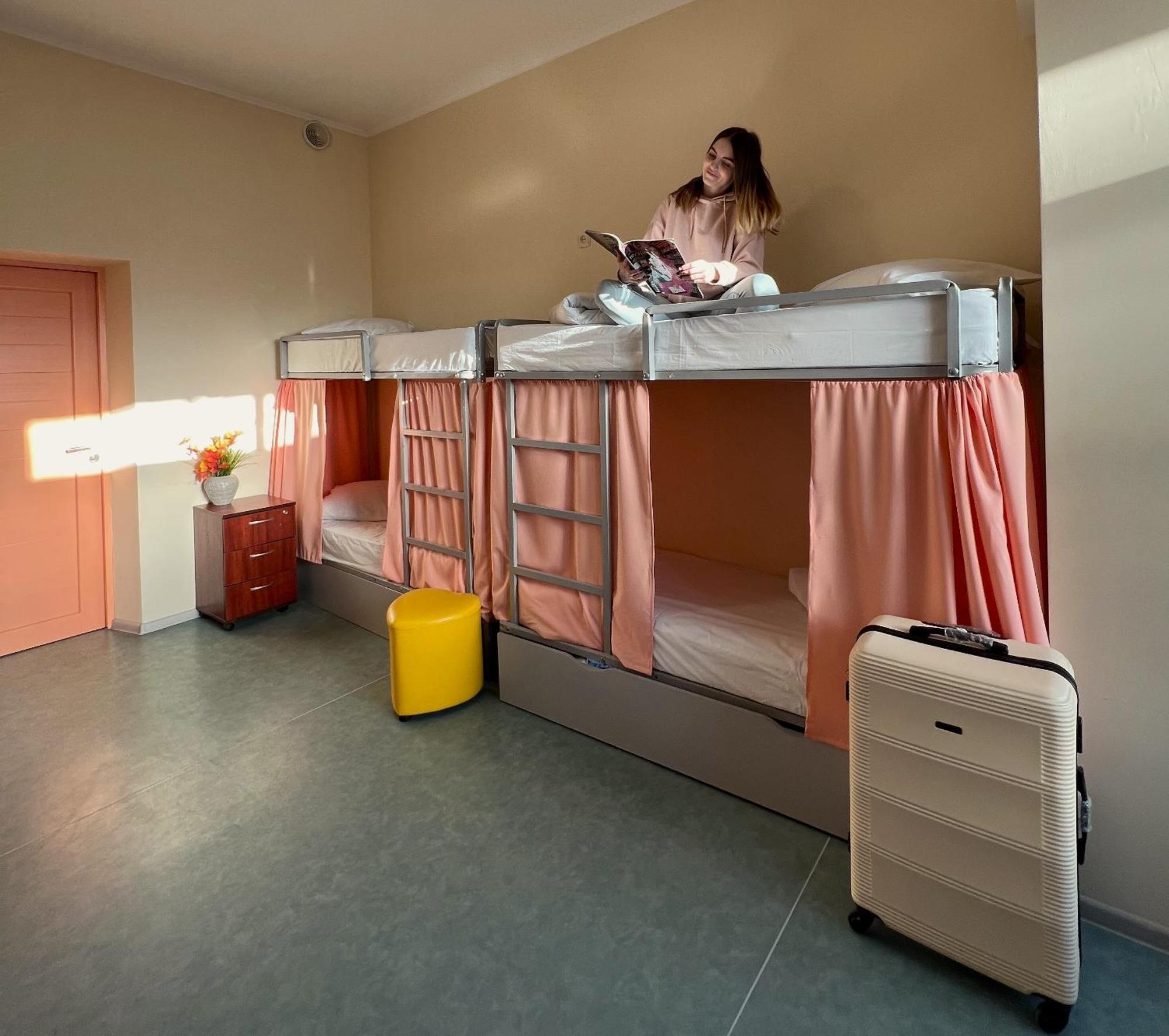 Demeevsky Hostel Kyiv Exterior photo